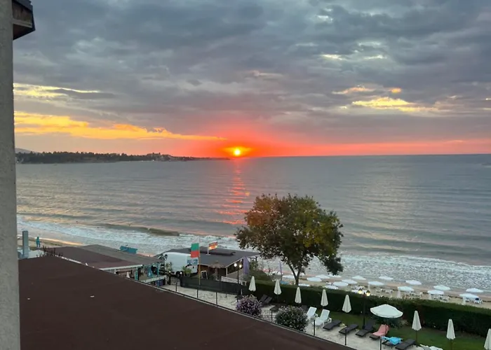 комплекс рич 2 Apartment Ravda